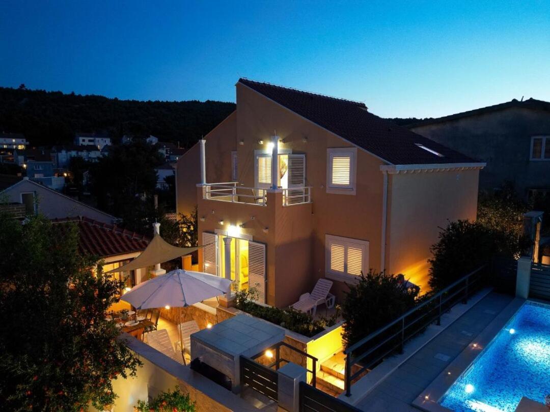 Villa "Amber" Luxury Apartments With A Pool Mlini Phòng bức ảnh