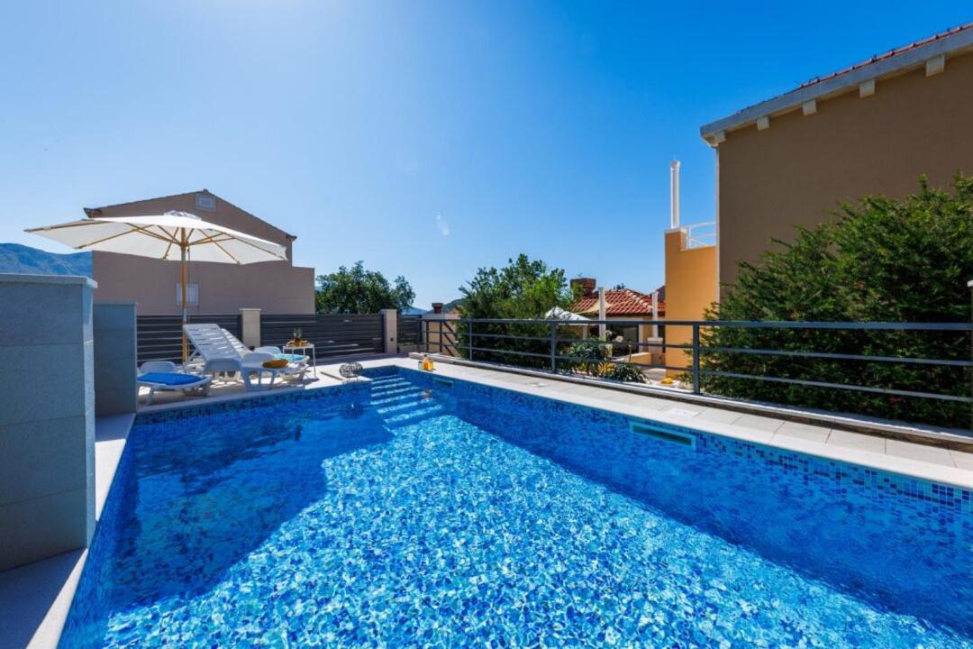 Villa "Amber" Luxury Apartments With A Pool Mlini Phòng bức ảnh