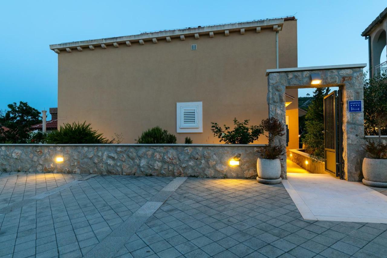Villa "Amber" Luxury Apartments With A Pool Mlini Ngoại thất bức ảnh